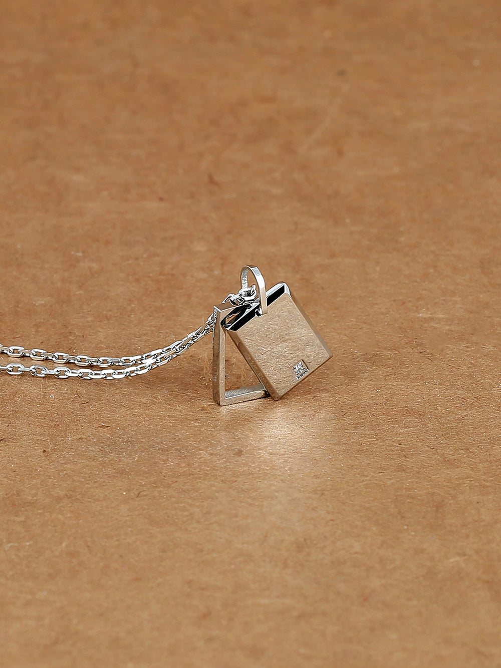 Collier Stefan