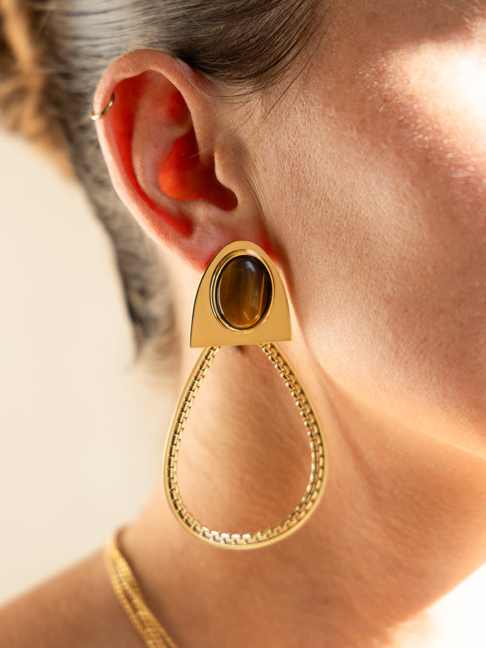 Obsidia Earrings