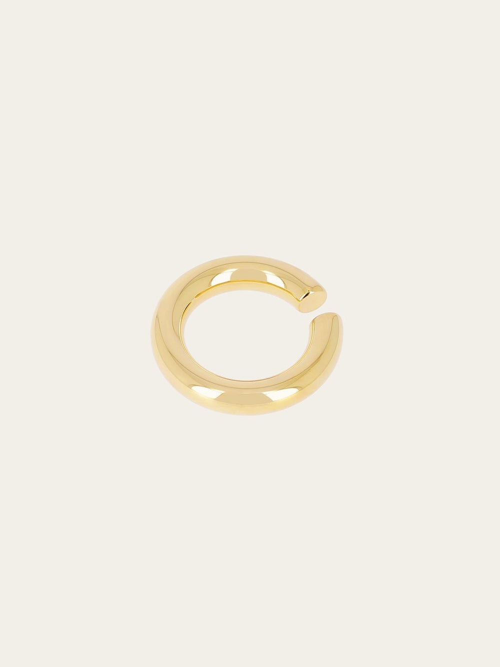 Carly Earcuff