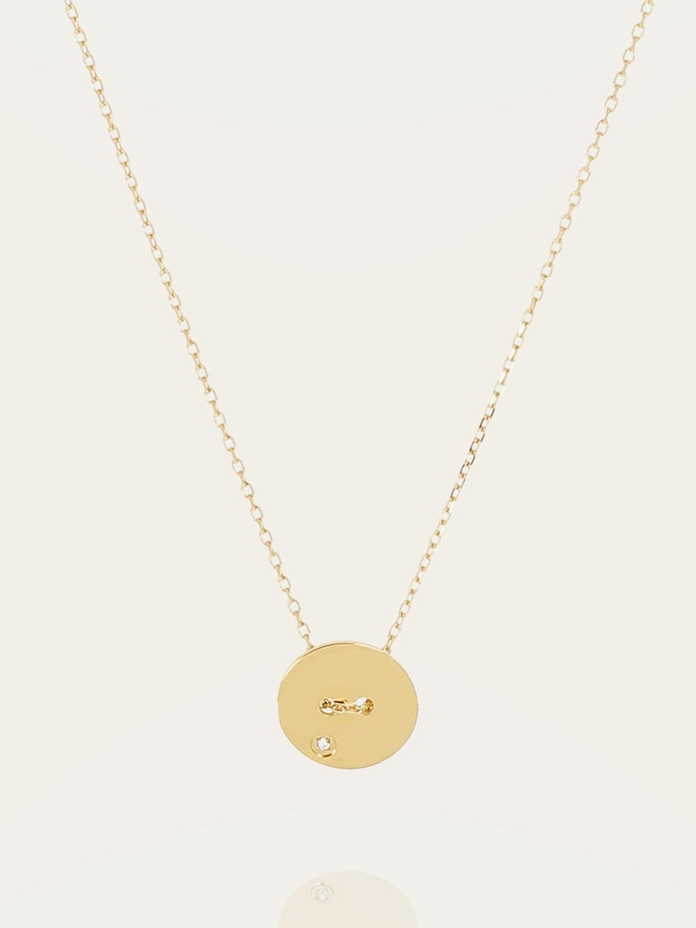Collier Weiss