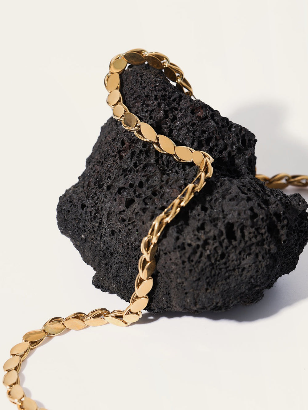 Pétale Necklace