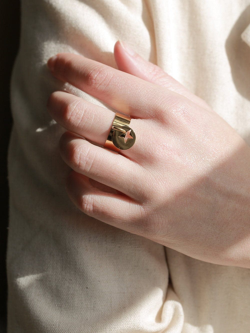 Solaria Ring