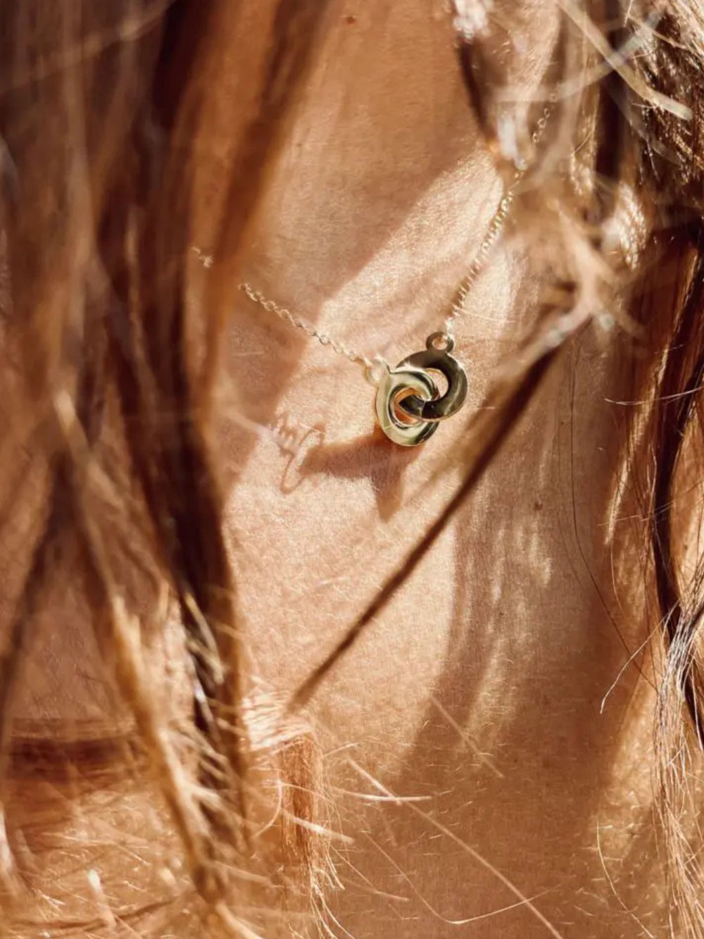 Bow Necklace