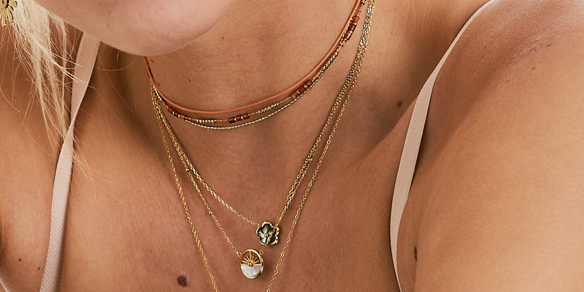 Collier Aponi bronze doré