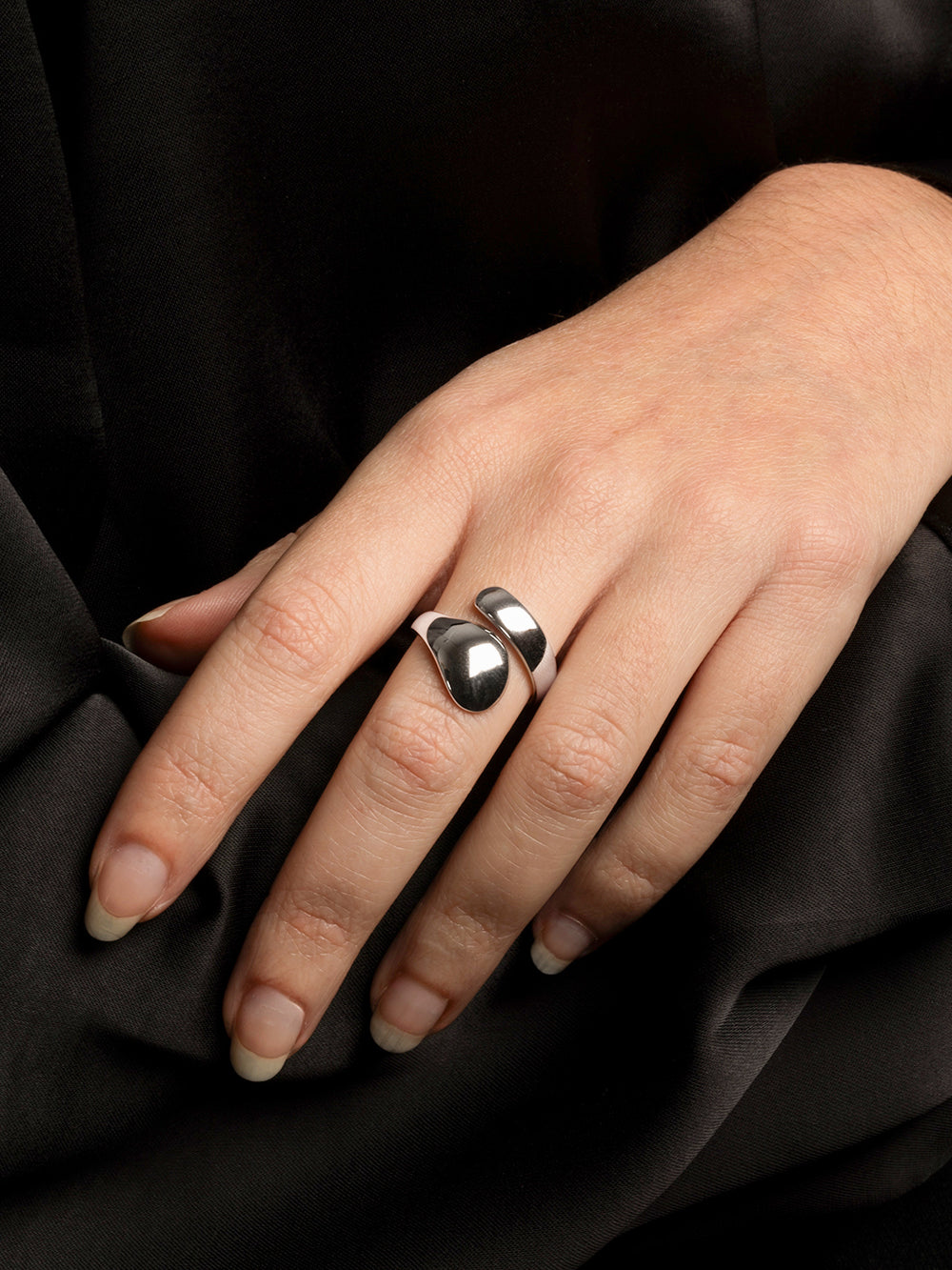 Hug ring 