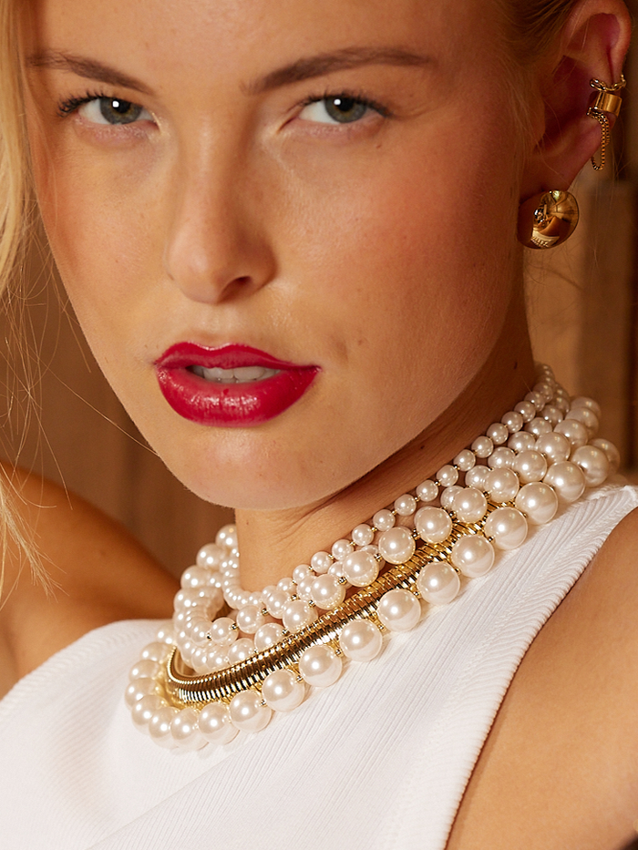 Livia necklace 