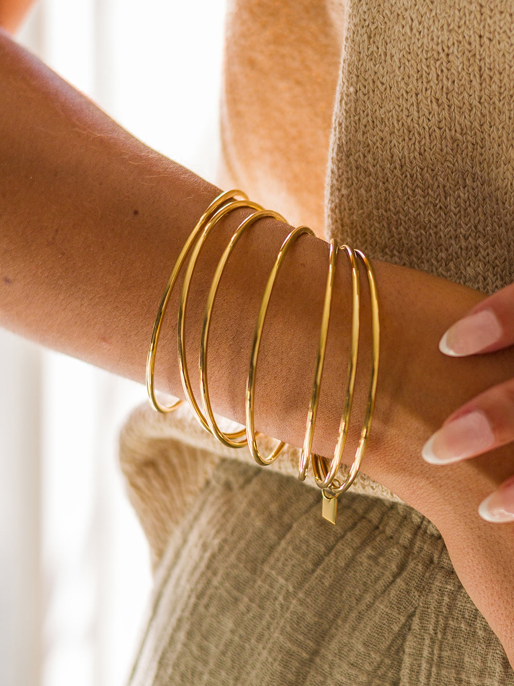 Theon bangle Bracelet 