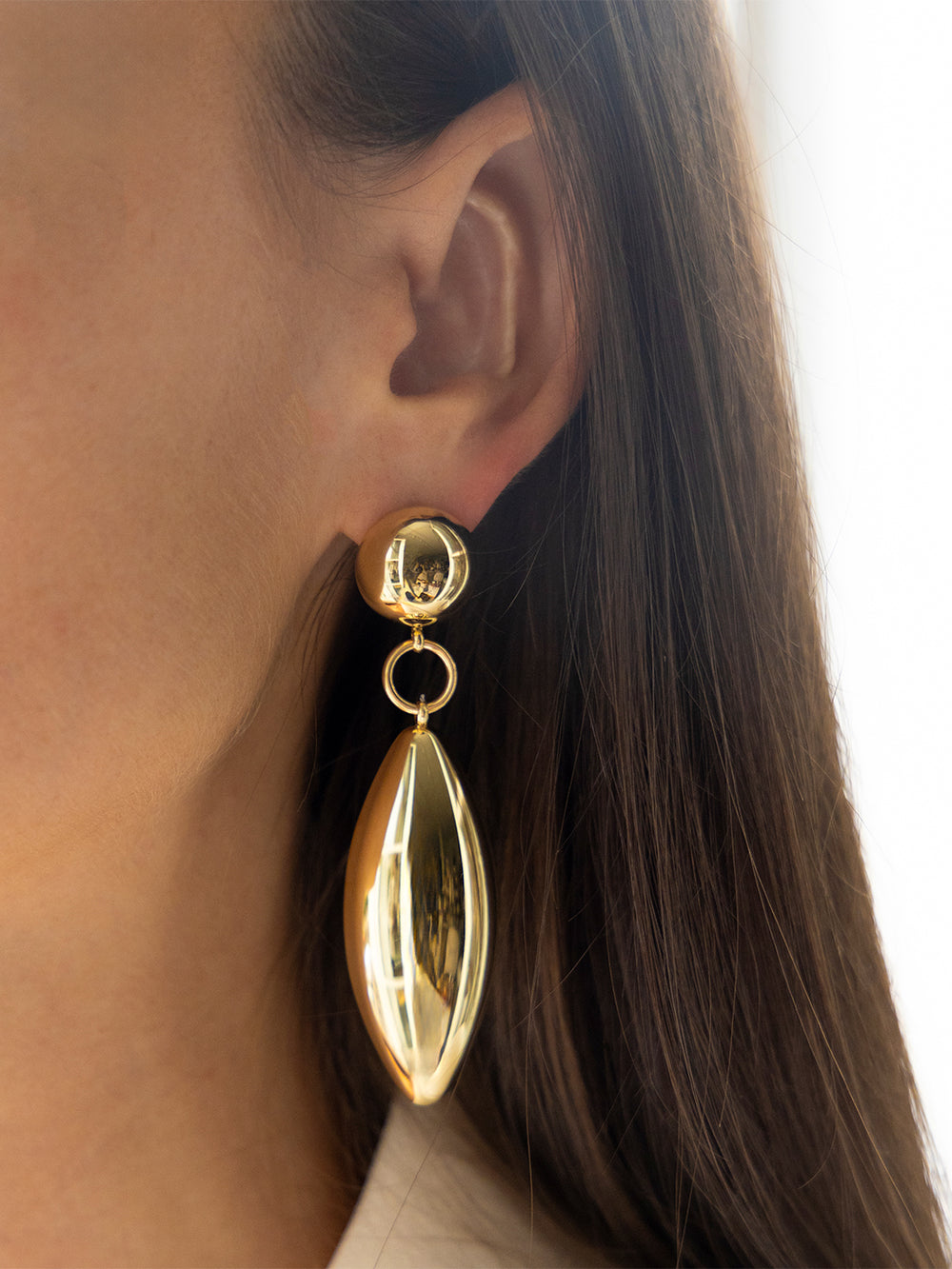 Velio Earrings 