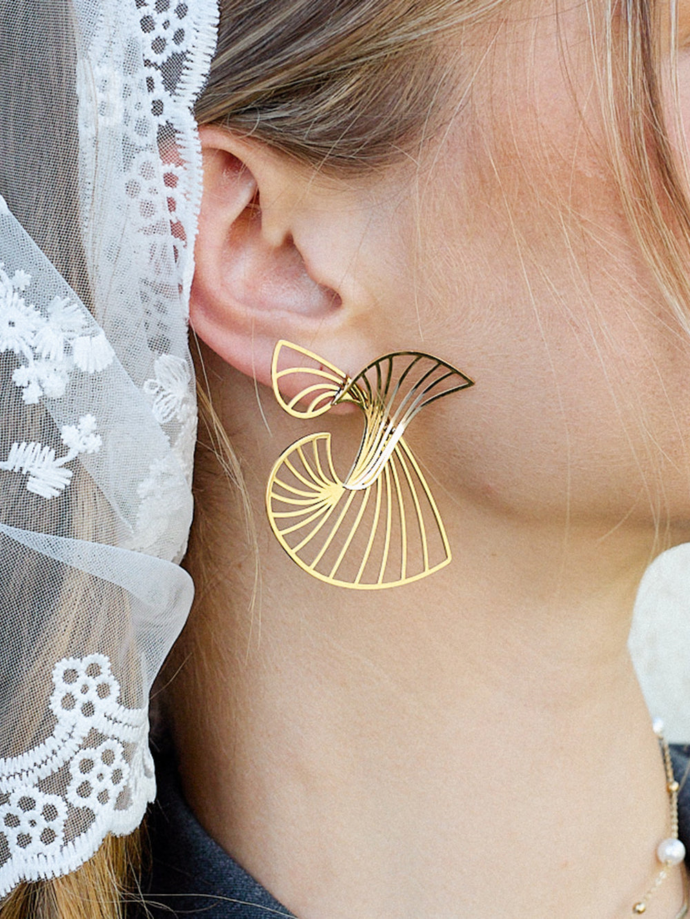 Auralis Earrings 