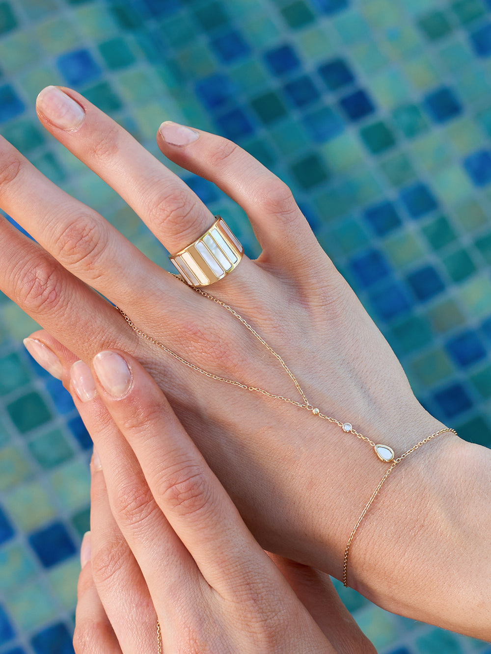 Ogoki Hand jewellery 