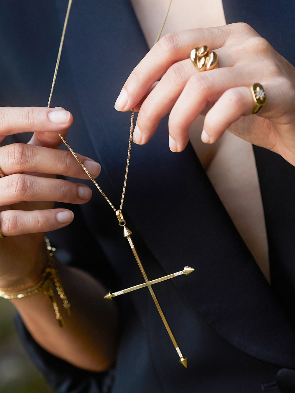 Relic String Necklace 