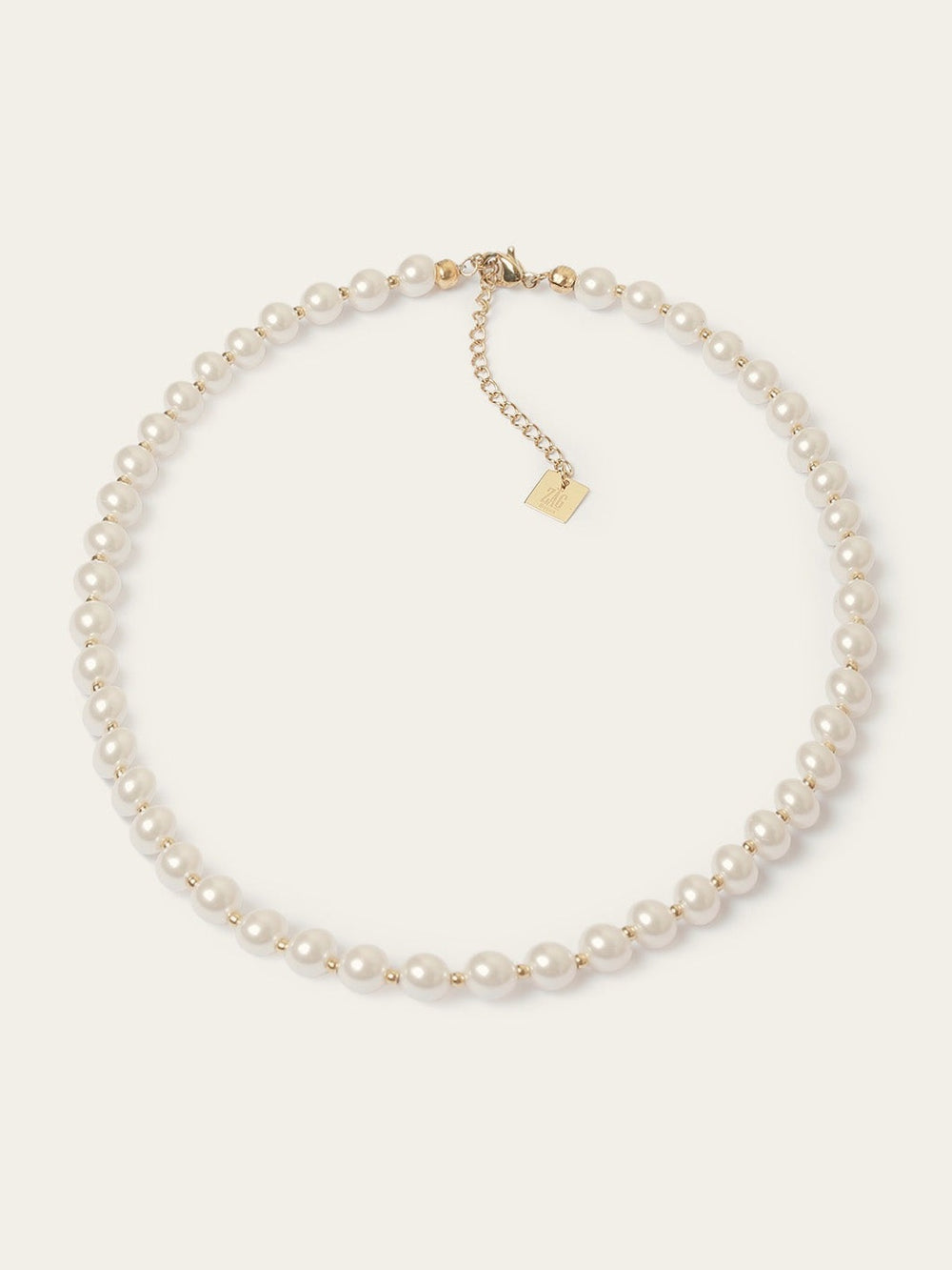 Livia necklace 