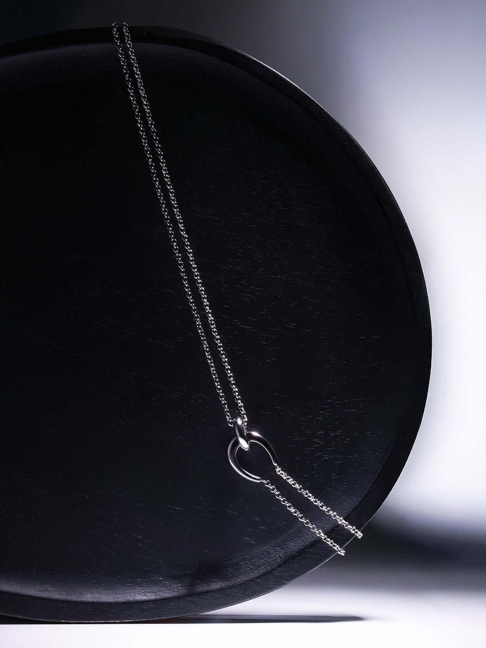 Felik Necklace 