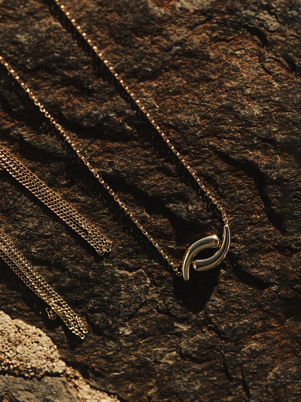 Charis Necklace 