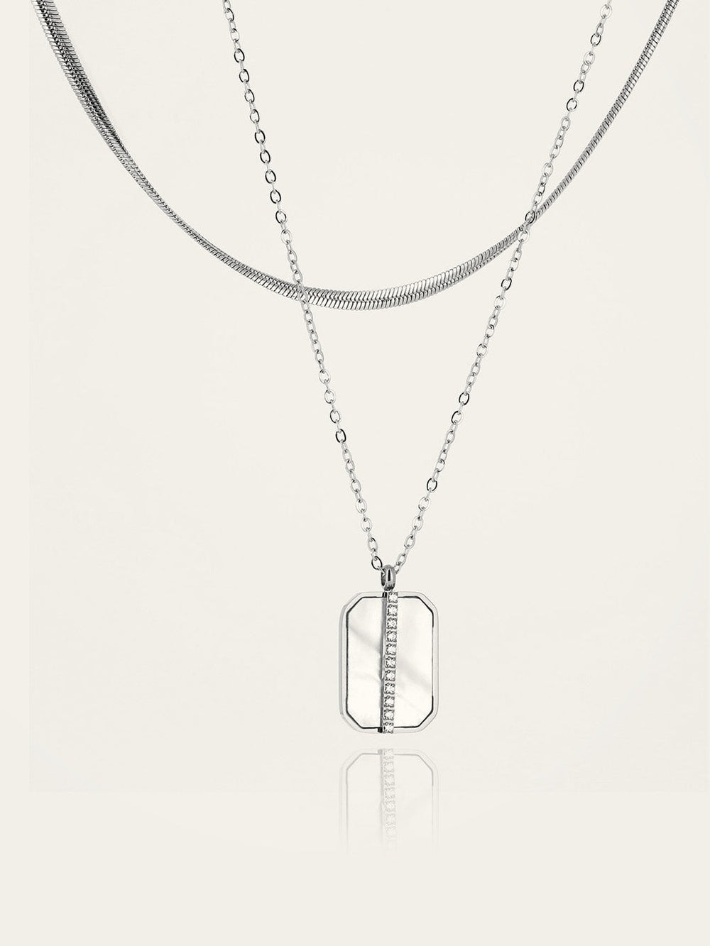 Collier Nikov 